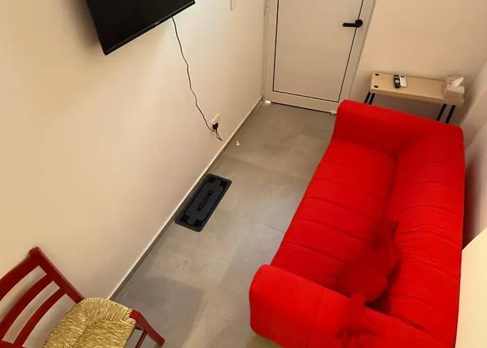 Apartman Red Cabin-larnaca Centrum *
